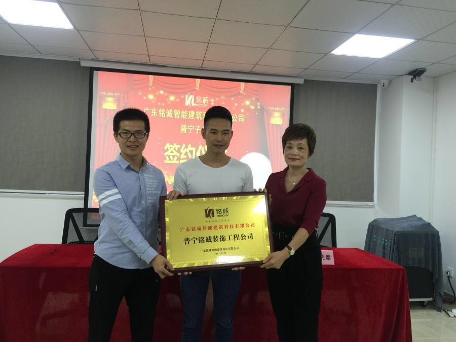 1540350978123156.jpg 20181018035525_10368.jpg