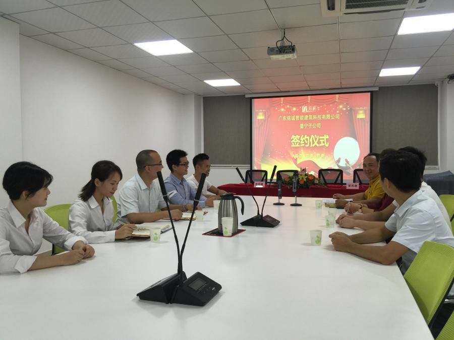 1540351737371321.jpg 20181018035125_21110.jpg